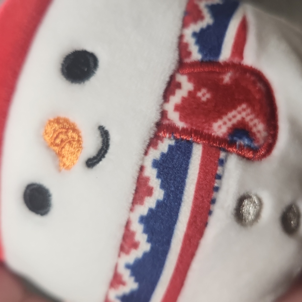 Squishmallow Snowman Plush - Picture 4 of 4